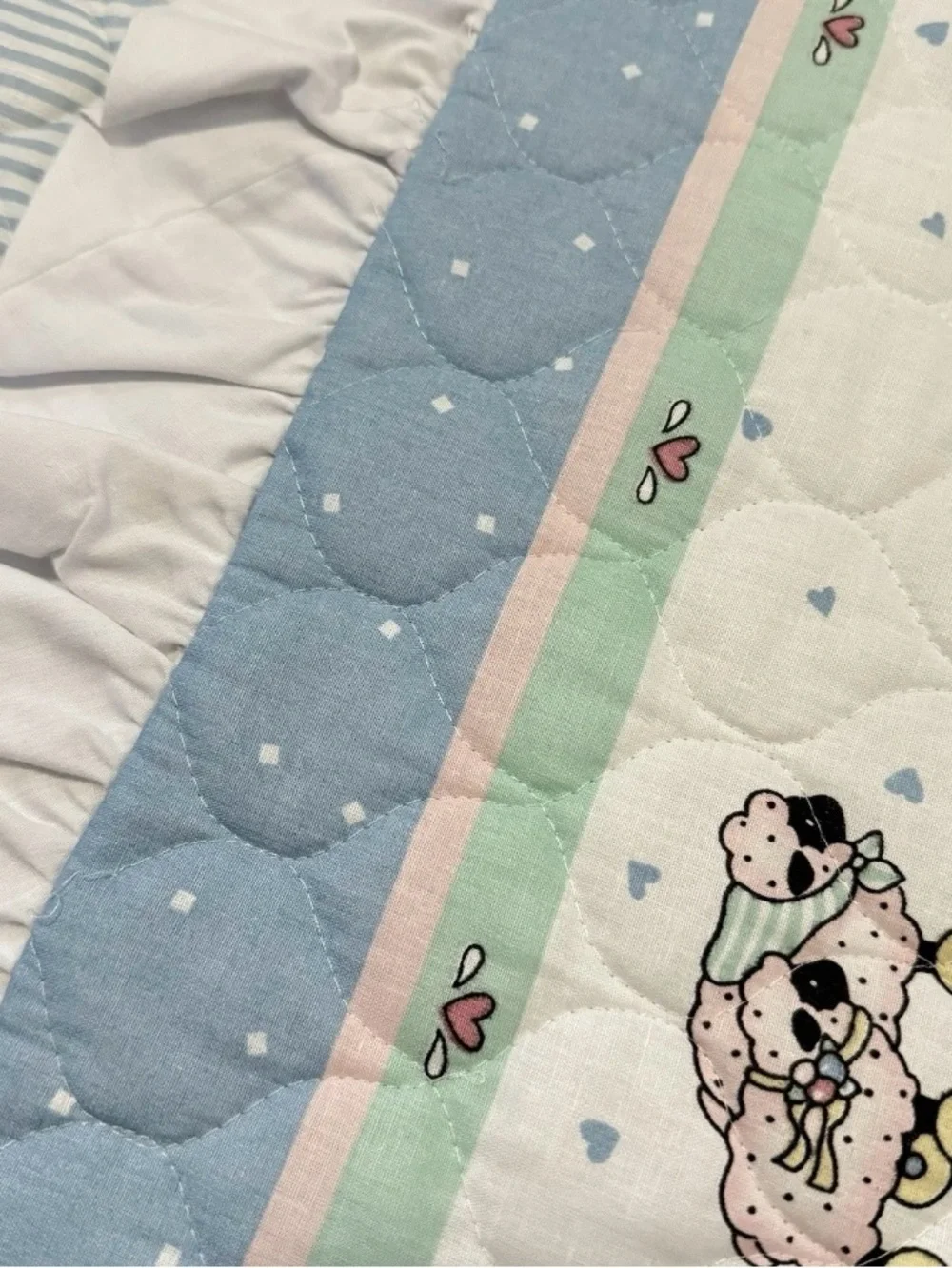 Vintage Handmade Noah’s Ark Baby Quilt, Nursery Ruffle Edge Blanket 48” x 38”